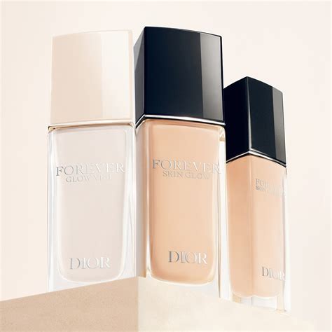 Dior Forever Glow Veil: primer radioso, idratante e clean 